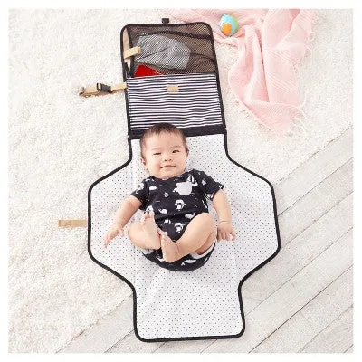 Skip Hop Pronto Baby Changing Station- Black/White